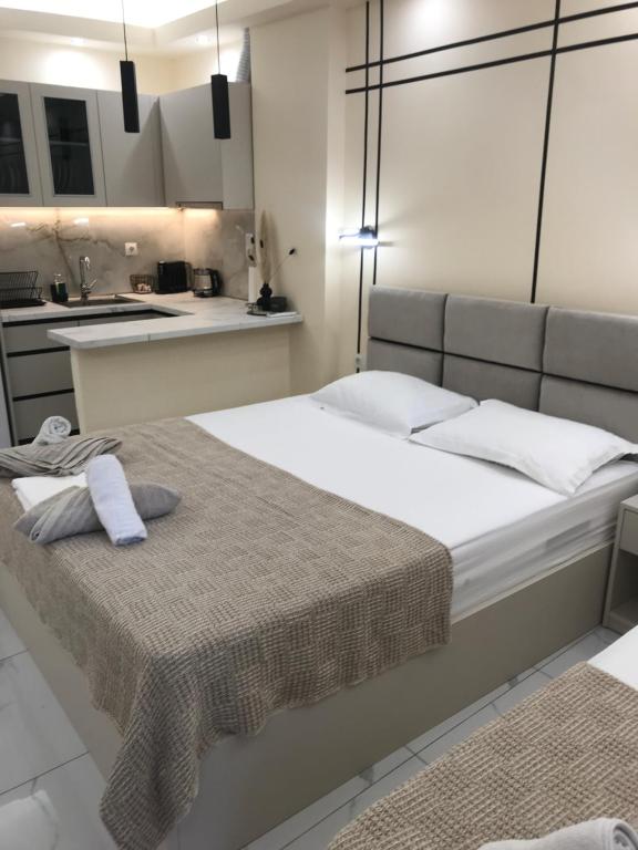 Superior apartment bedroom at Drenos Rooms